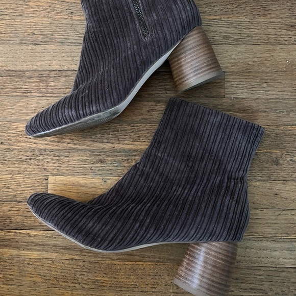 SBICCA Menlee Women’s Bootie Ankle Boots Minimalist Boho Block Heel Brown 10 - Picture 2 of 6